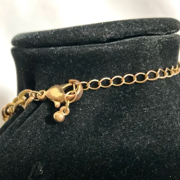 VINTAGE GOLDTONE CHAIN NECKLACE & EARRINGS - Picture 7 of 10